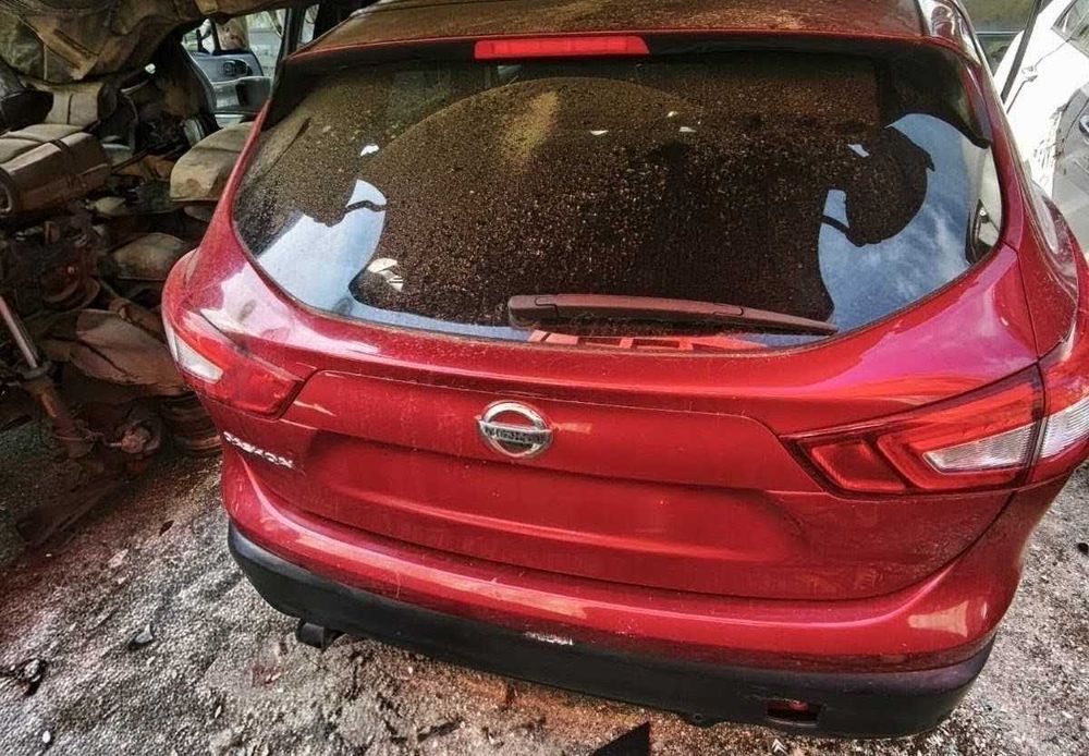 Tampa de mala Nissan Qashqai J11