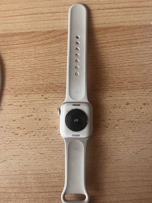 Apple Watch SE 2 gen GPS + Cellular 40mm – Starlight