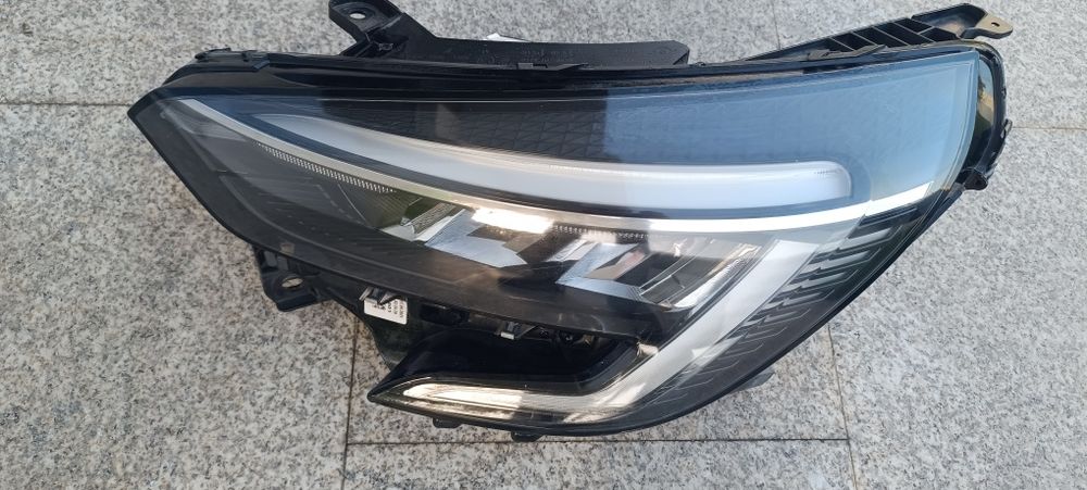 Farol Renault Clio V