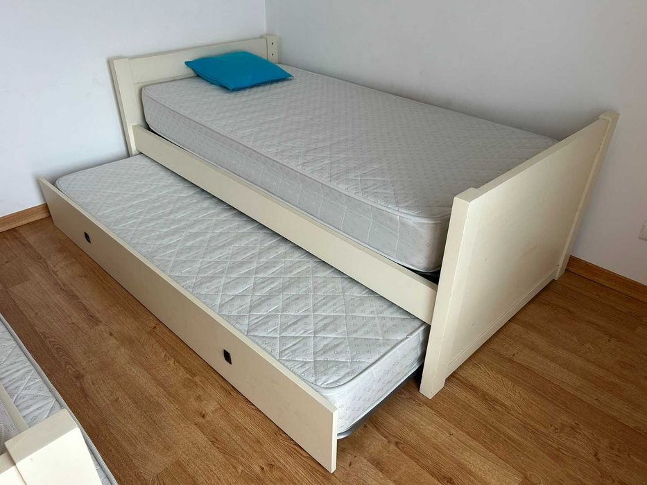 Cama de solteiro com cama-gaveta elevável + 2 colchões