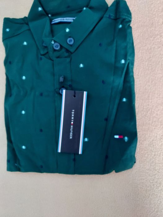 Koszule męskie premium wyszywane logo.