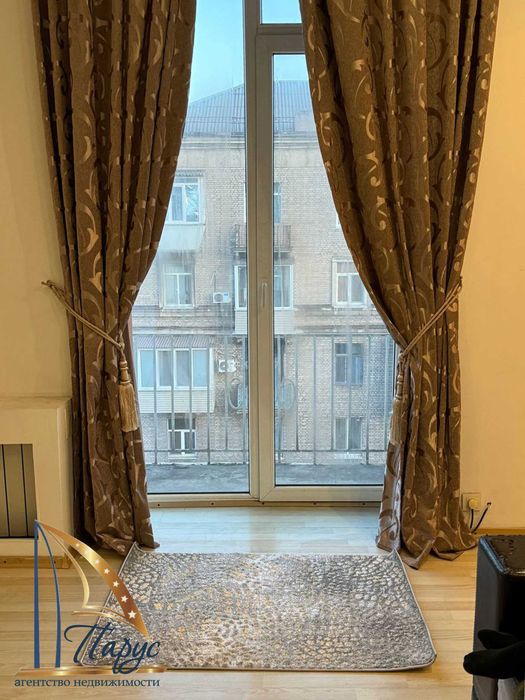 1-кімнатна  Південноукраїнська 5/5