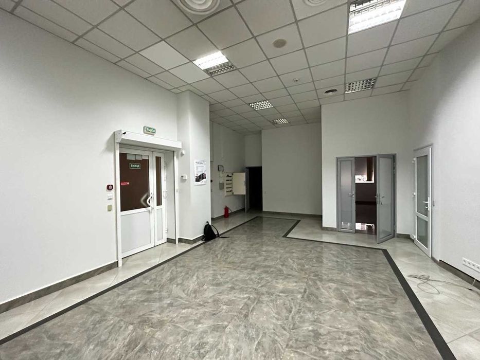 Продаж офісу 1100 кв.м. Бізнес-центр "Сенатор" Володимирська, 101.