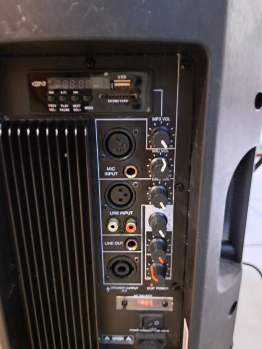 Coluna de som Bluetooth vendo ou troco
