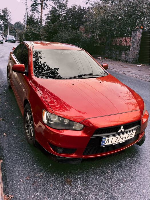 Mitsubishi Lancer X 2011