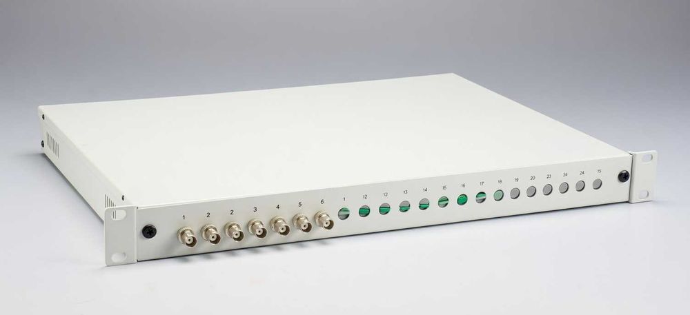 Światłowodowy Patch Panel 24x SC/APC 1U Rack szuflada, tacki organizer