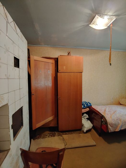 Компактний будинок біля озера