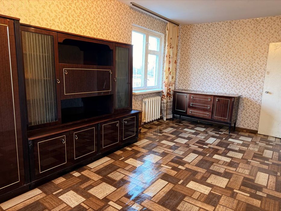Продаж 2х кімнтана квартира Червоний міст 43 м кв