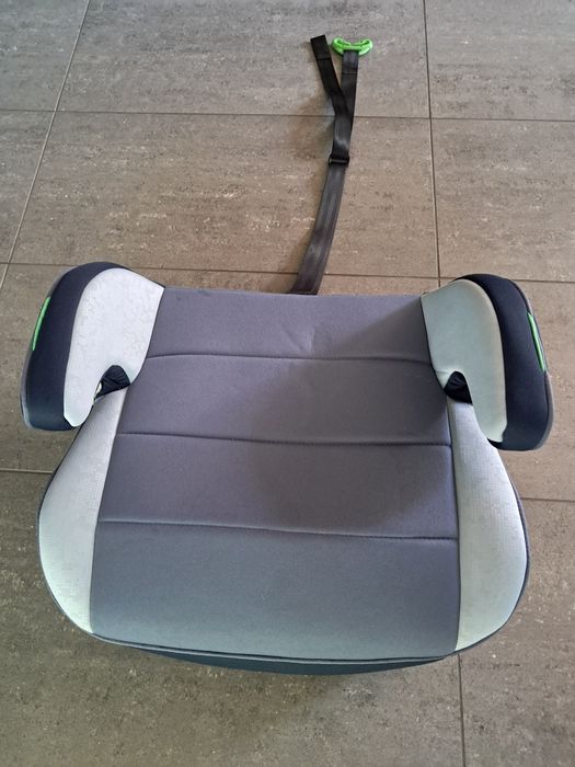 Osann Junior Isofix i-Size z pasem Gurtfi