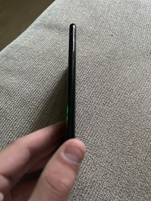 Продам iPhone 7 32 go