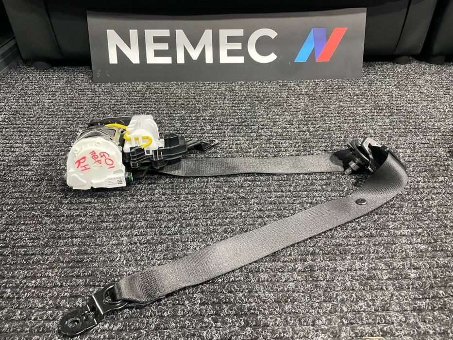 Ремінь передній правий BMW X3 G01 X4 G02 USA бежевий чорний розборка