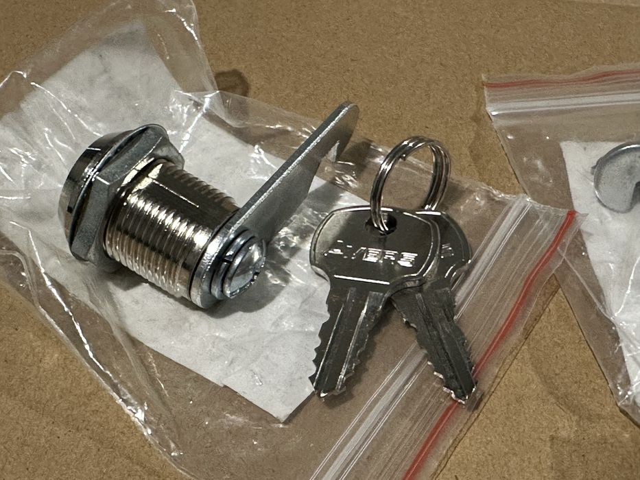 Замок поштовий avers