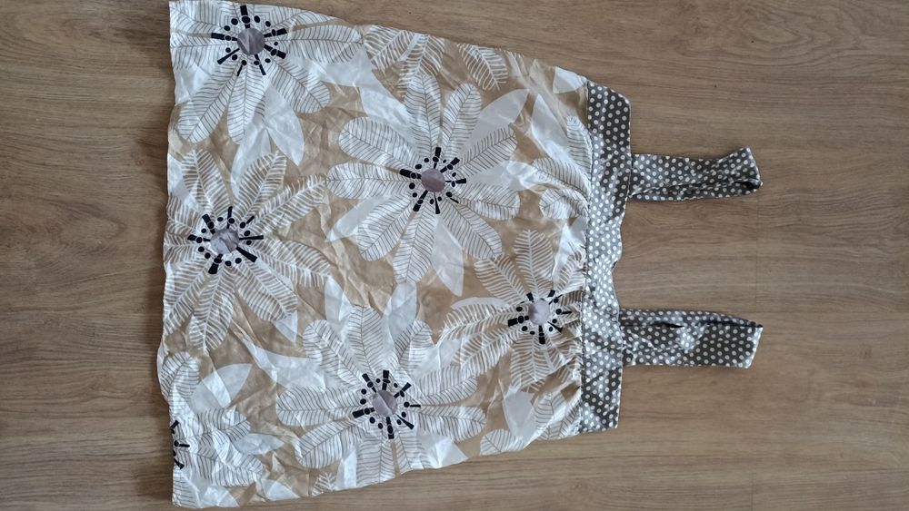 Jedwabna bluzeczka na ramiączkach Nougat rozmiar M