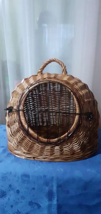 Продам переноску для домашних животных