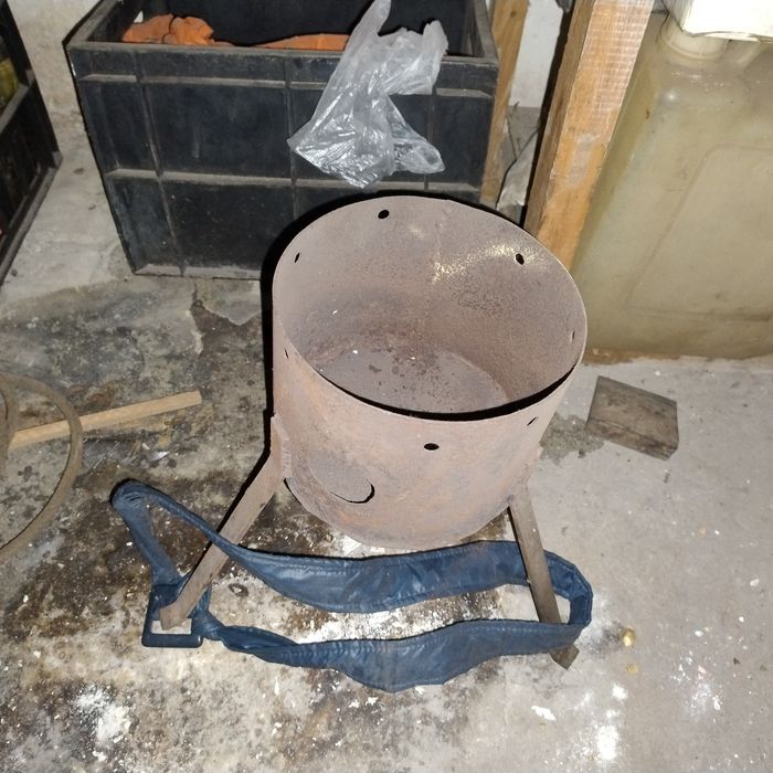 піч під кострулю (котелок)