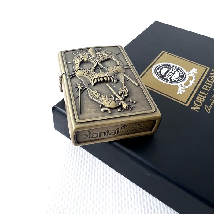 Бензинова запальничка Earts + бензин набор форма Zippo