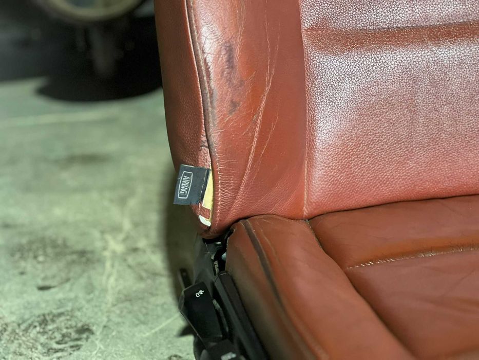 Bancos e Quartelas Castanho Pele BMW E90