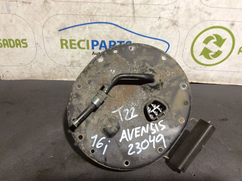 Bomba de gasolina Toyota Avensis T22 1.6i