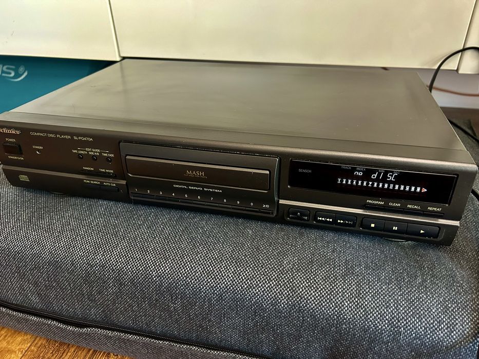 Odtwarzacz CD Technics SL-PG470A