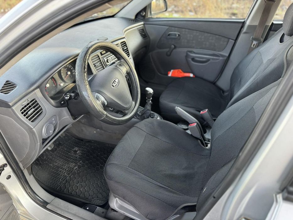 Продам Кия Рио 2007 год