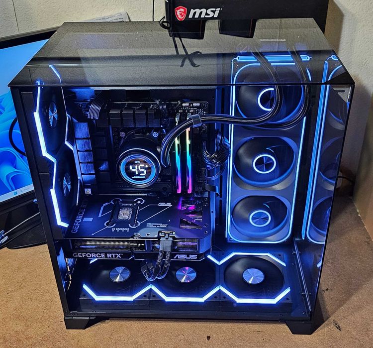 Потужний комп'ютер Ryzen 7 7700 5.3 GHZ, RTX 5070 , 32GB DDR5, SSD 1TB