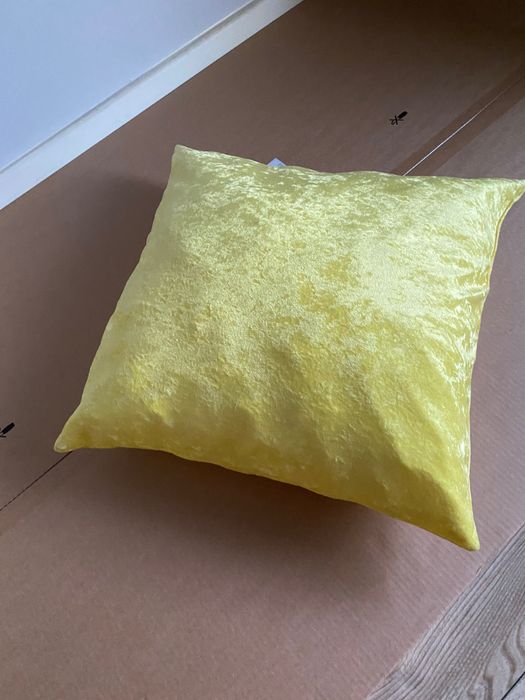 Conjunto abajour, candeeiro mesa e almofadas