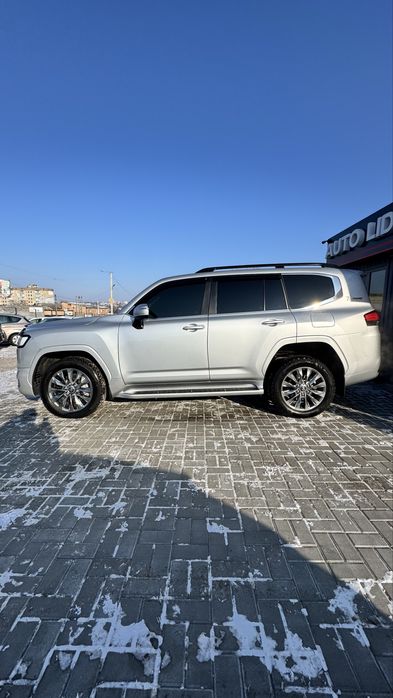 Toyota Land Cruiser Тойота 300 Premium 2022 р 3,3 дизель 10АКПП