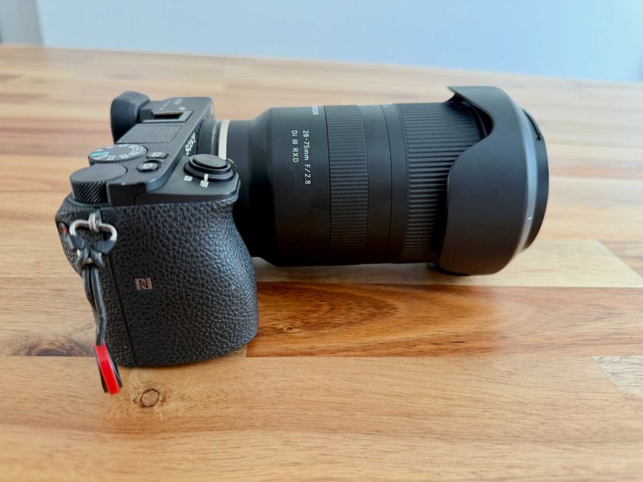 Sony Alpha a6500 + Tamron 28-75mm f/2.8 | Extras Grátis