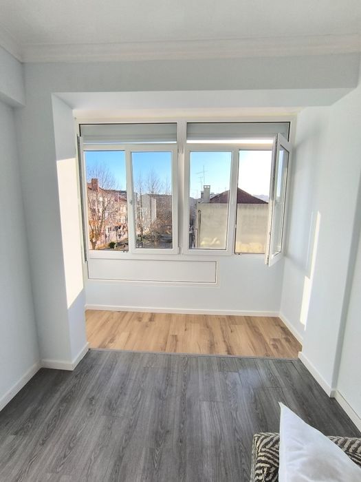 Quarto em Belas.