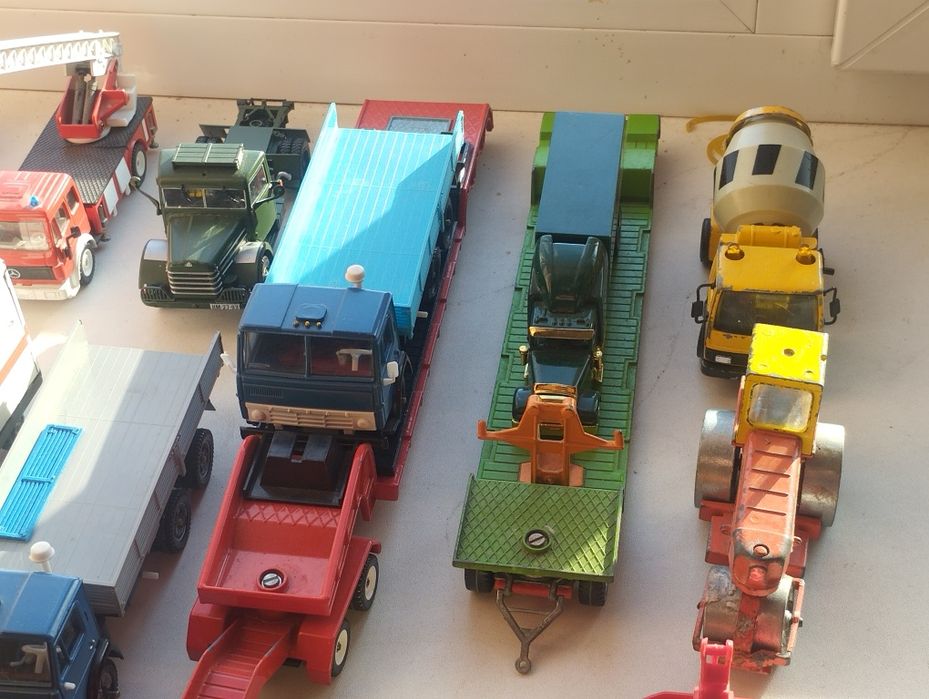 Продам грузовики поштучно КамАЗ  самосвал тягач цена от 100 грн