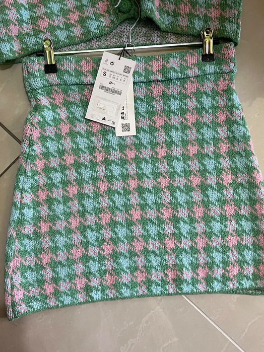 Костюм ZARA з спідницею