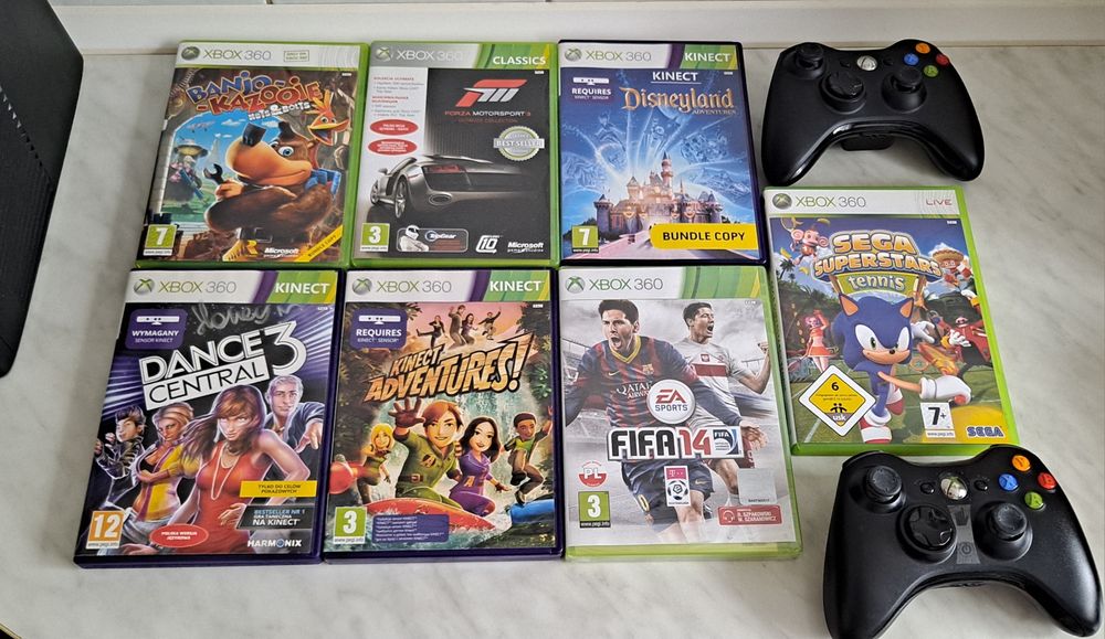 Konsola XBOX 360s + sensor kinect + 8 gier. Stan idealny