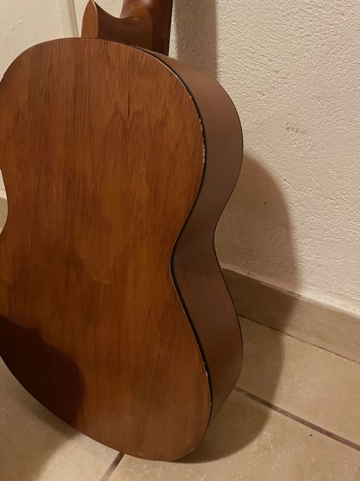 Yamaha C30M + Capa + Cordas Novas + Capotraste (Excelente Estado)