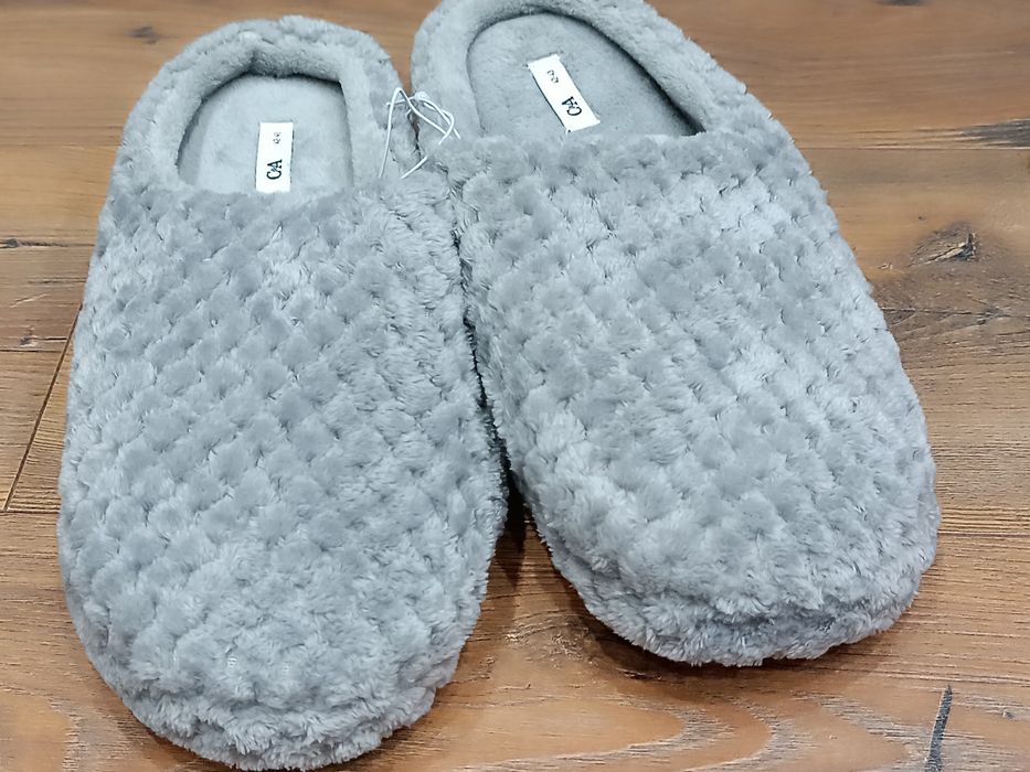 Kapcie damskie 42-43 C&A