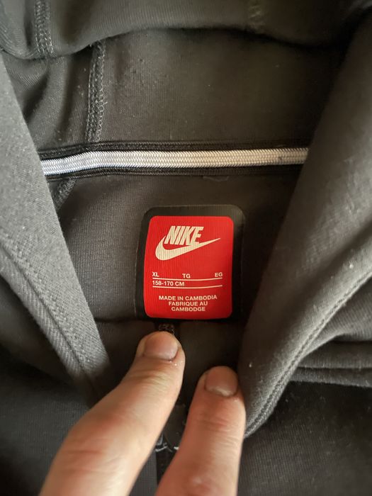 Кофта Nike teech fleace темно сіра ОРИГІНАЛ