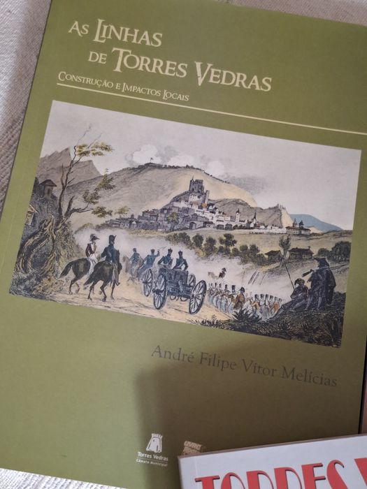 Três livros sobre Torres Vedras a sua história conjunto 10 euros