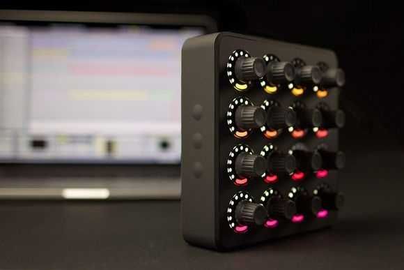 DJ Techtools Midi FIGHTER TWISTER kontroler MIDI