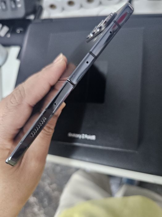 Galaxy Zdold 5. 512gb