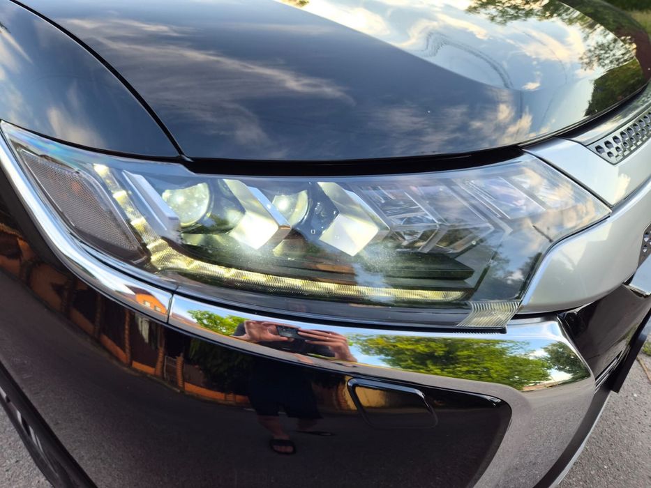 Mitsubishi Outlander  Мітсубісі Аутлендер