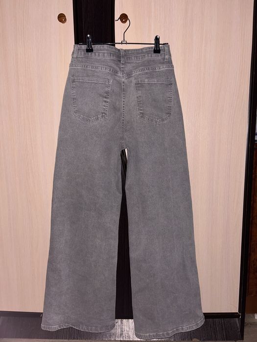 жіночі сірі джинси, розмір