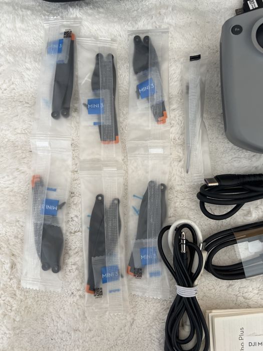 DJI Mini 3 – 3 Baterias + Hub + Hélices Suplentes + Mala – Excelente Estado