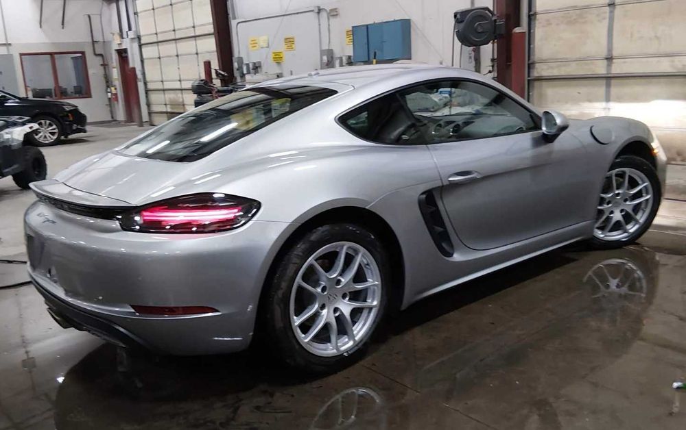 Продам Porsche 718 Cayman T 2023 з ПДВ