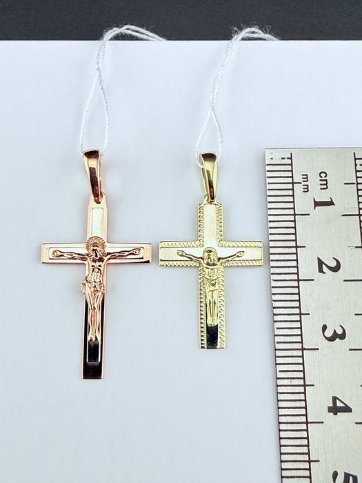 Золотий хрестик новий