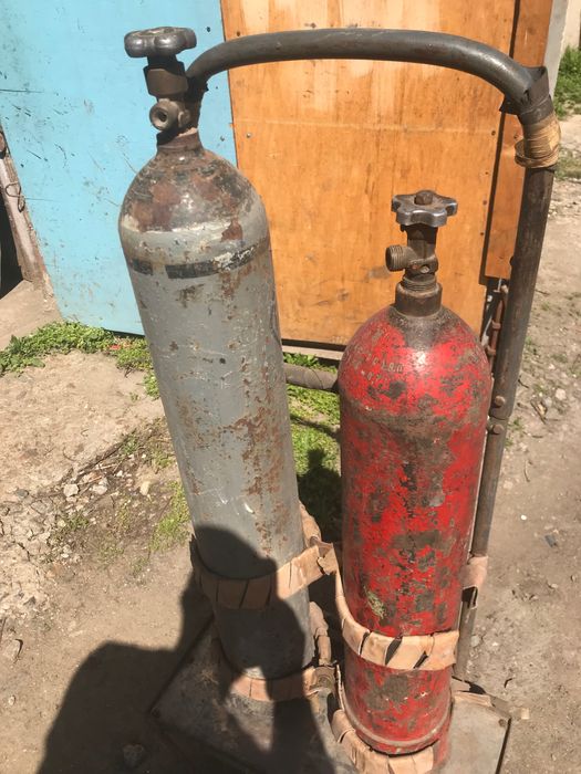 Газовый балон 12 литров и кислородный