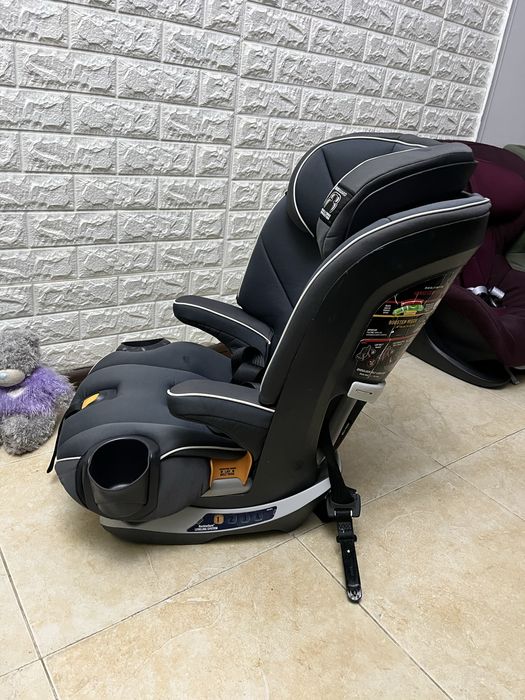 Автокрісло Chicco MyFit Група 1/2/3 (11 - 45 кг) 1 – 12 років