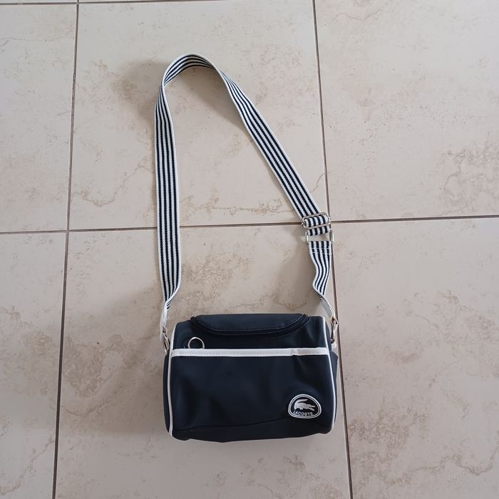 Torebka Lacoste mała