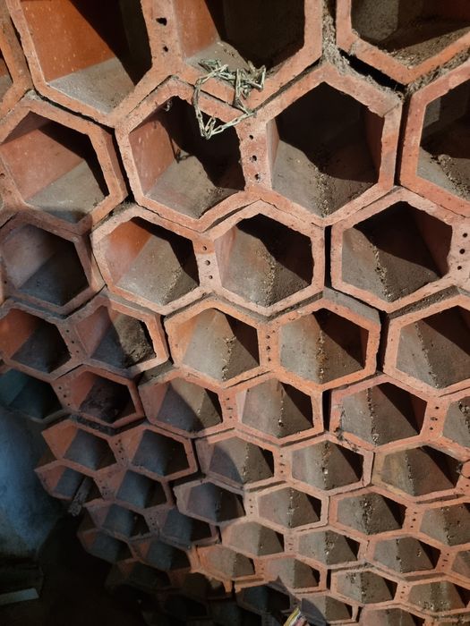 Garrafeiras tijoleira