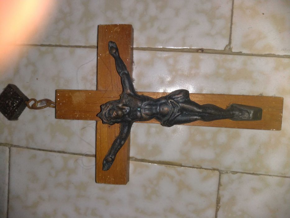 Terço antigo em madeira