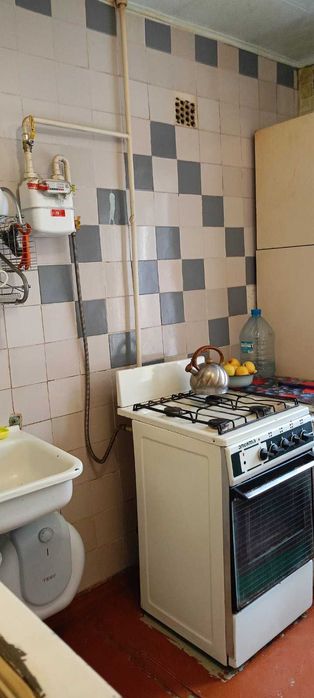 Продам трикімнатну квартиру