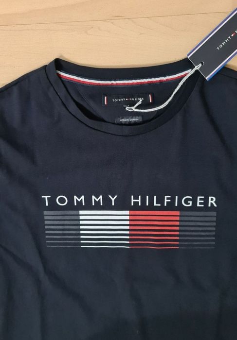 Tshirt męski tommy hilfiger.